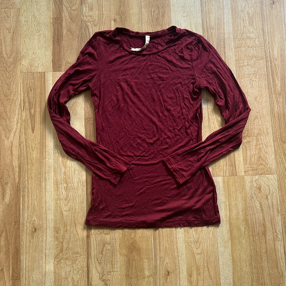 Natural Life Burgundy Long sleeve T-shirt Size L